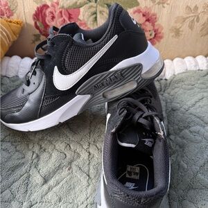Nike Air Max Black and White Athletic Shoes